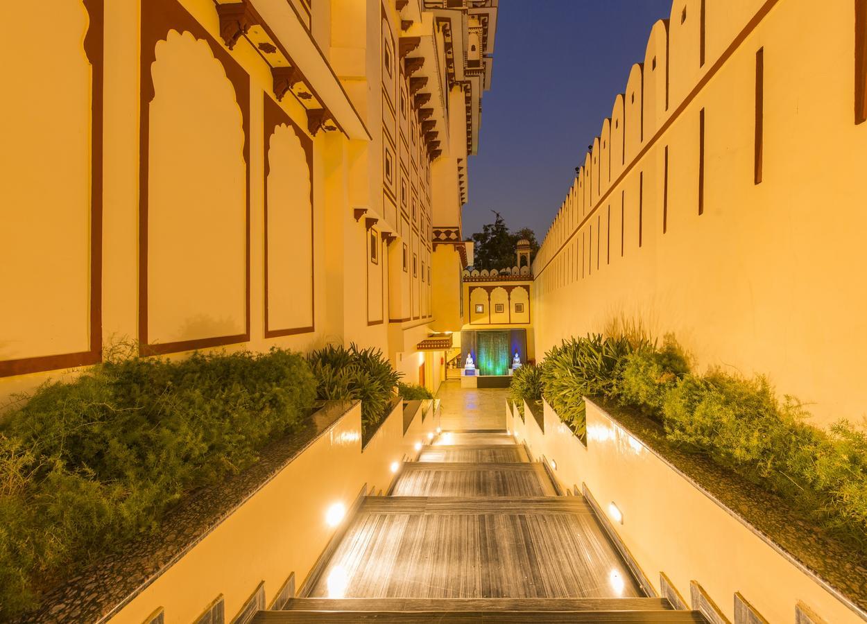 Umaid Haveli-A Heritage Style Hotel & Resort Jaipur Exterior photo